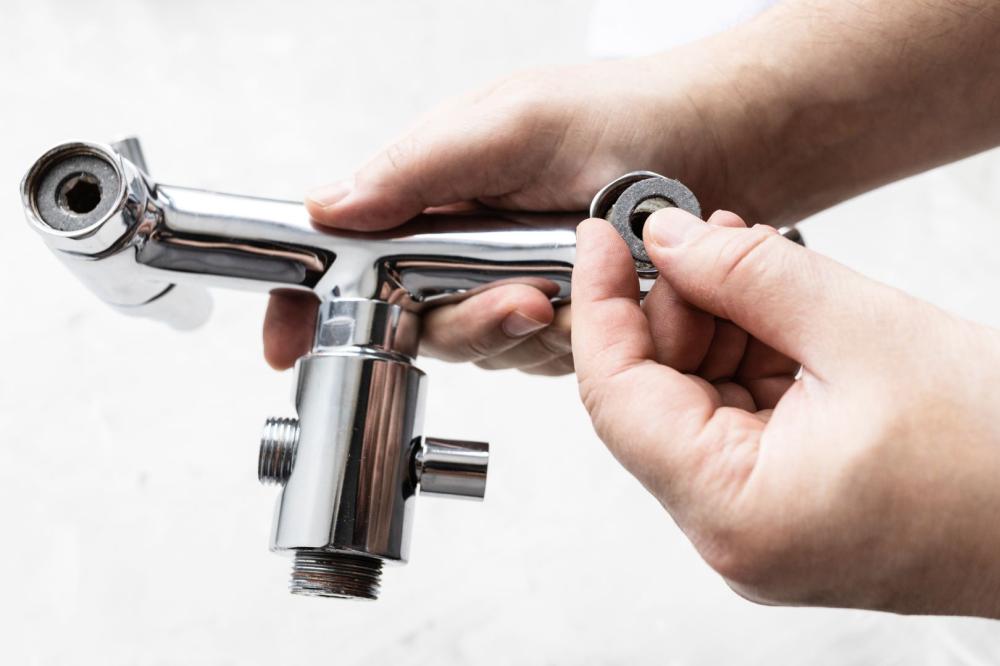 Robinet flotteur WC près de La Réunion 974